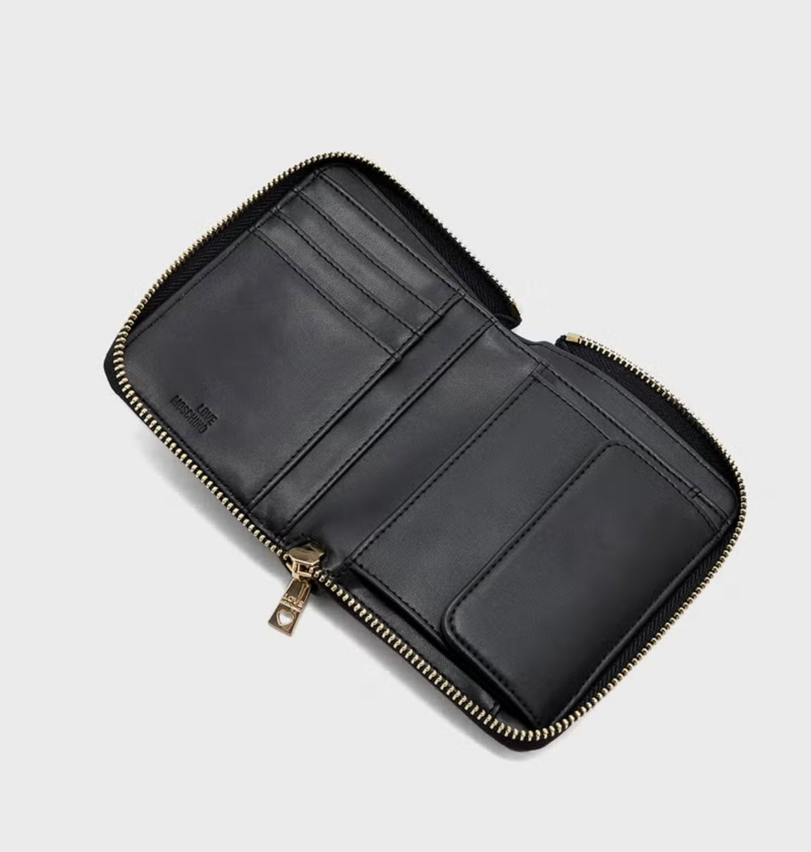 Love Moschino Logo Detailed Quilted Zip Over Wallet